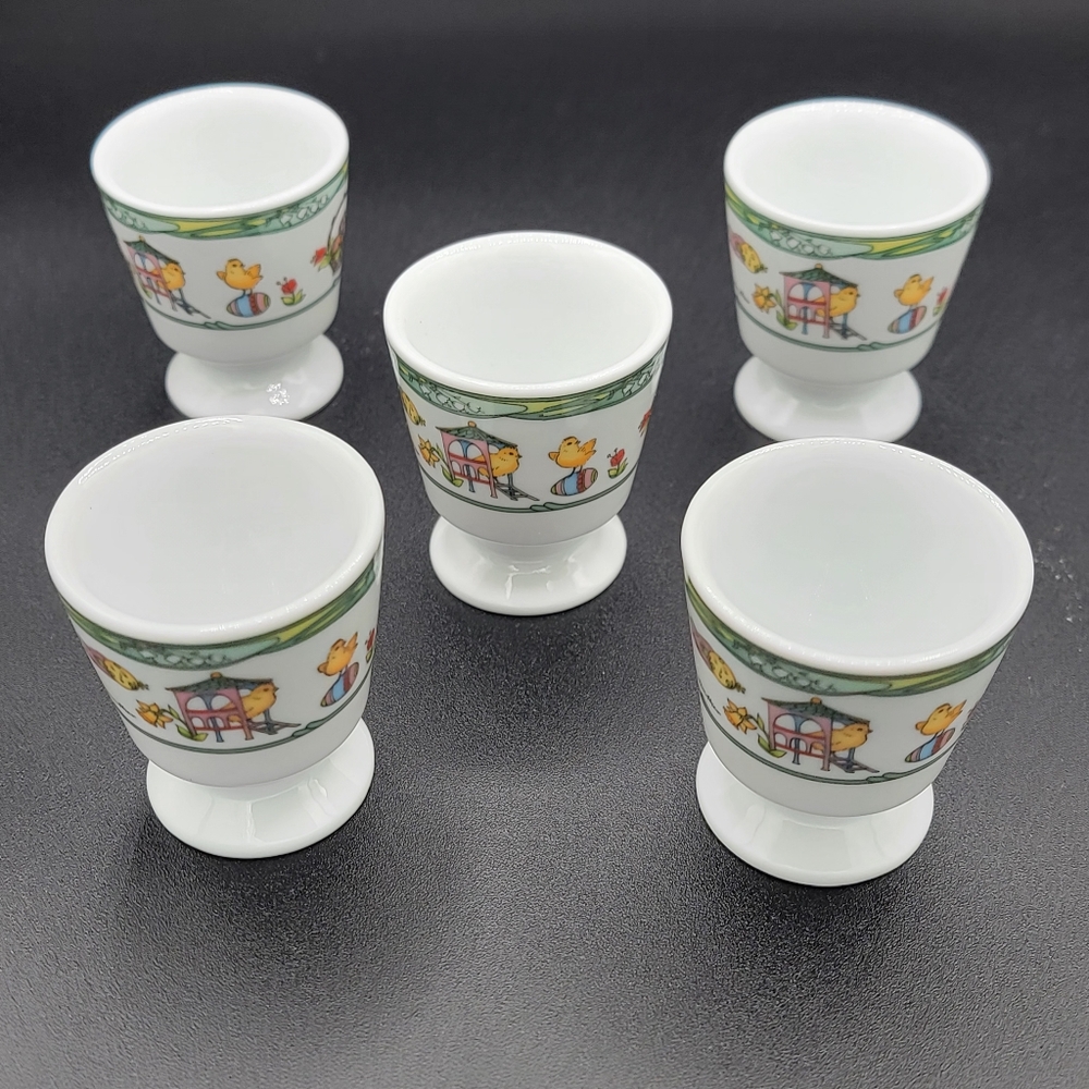 Vintage Hutschenreuther Louvre East Spring Service Egg Cup Set of 5.